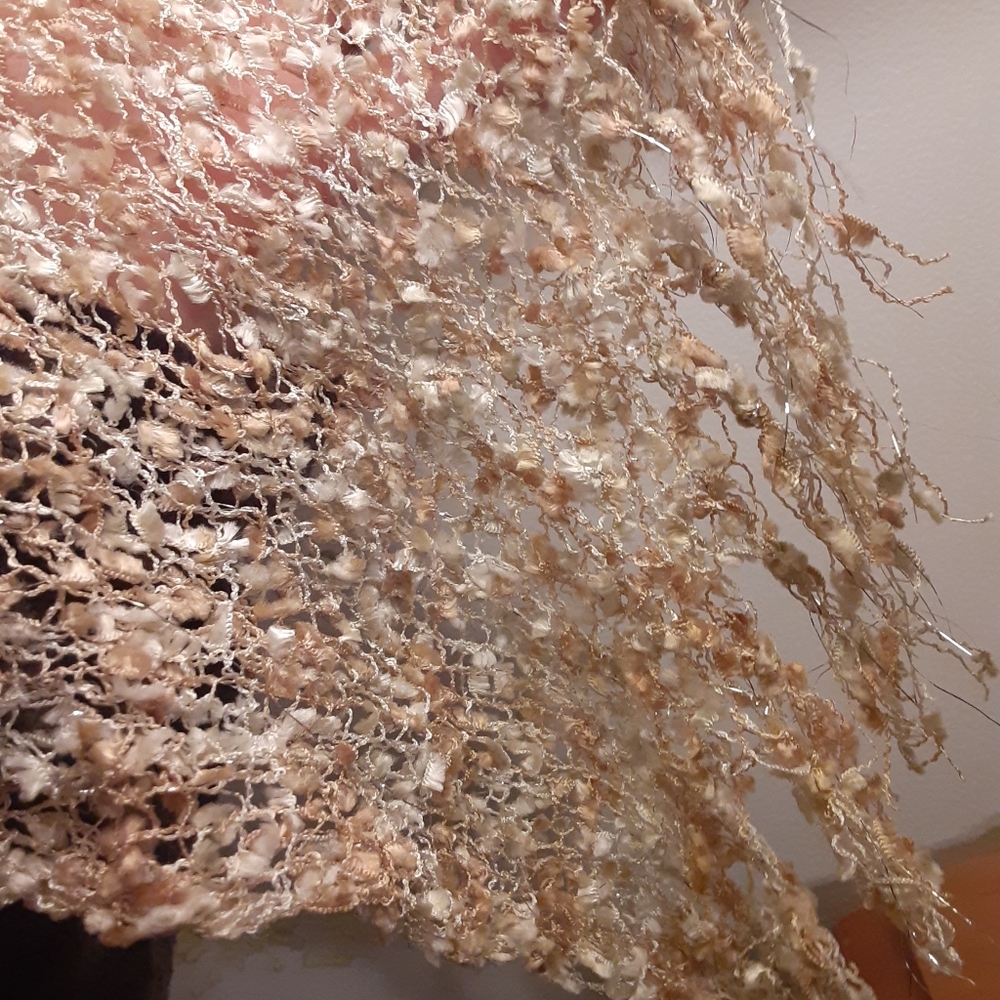Scarfs - Picture 3 of 8